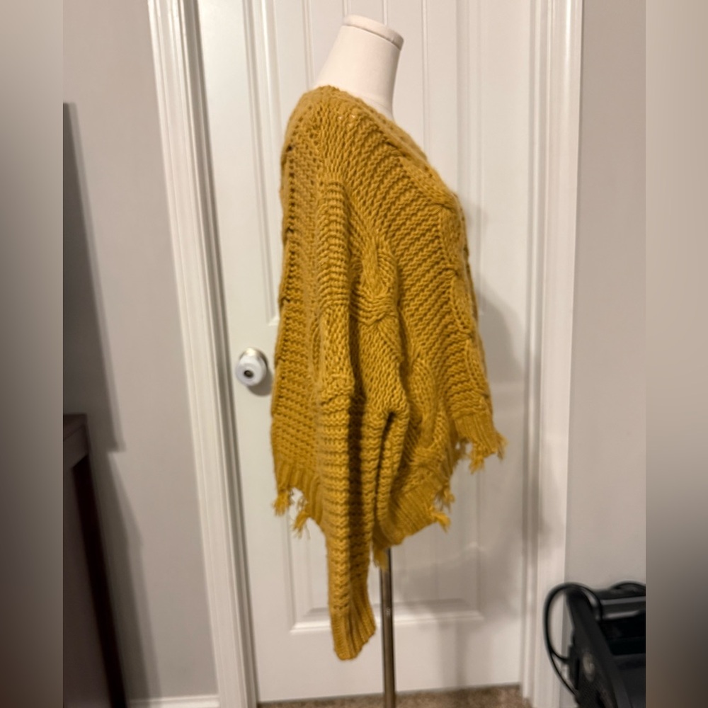 She + Sky Mustard Cable Knit Cropped Sweater - Picture 3 of 12